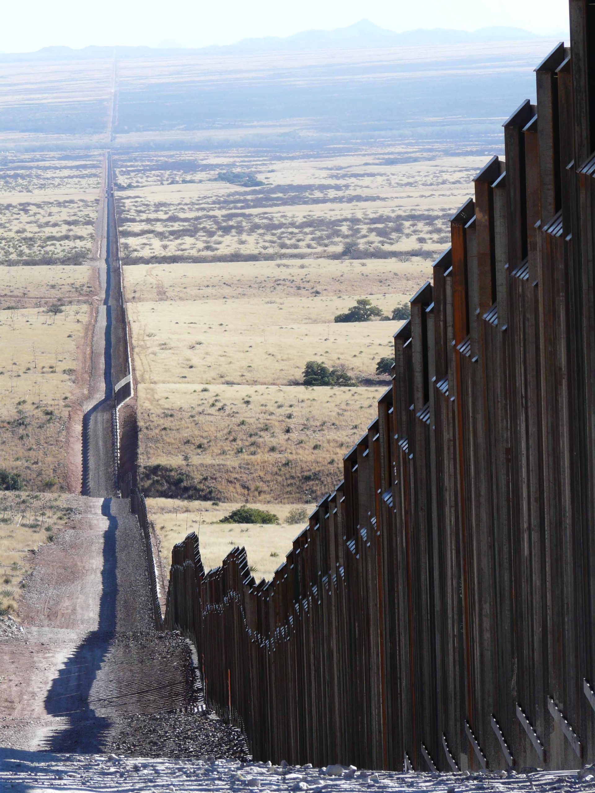 Mexico Arizona Border Crisis   R Scaled 